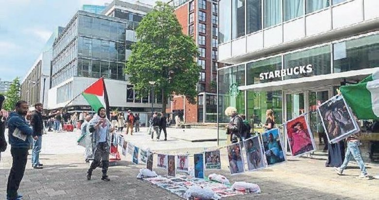 Hollanda’da İsrail protesto edildi