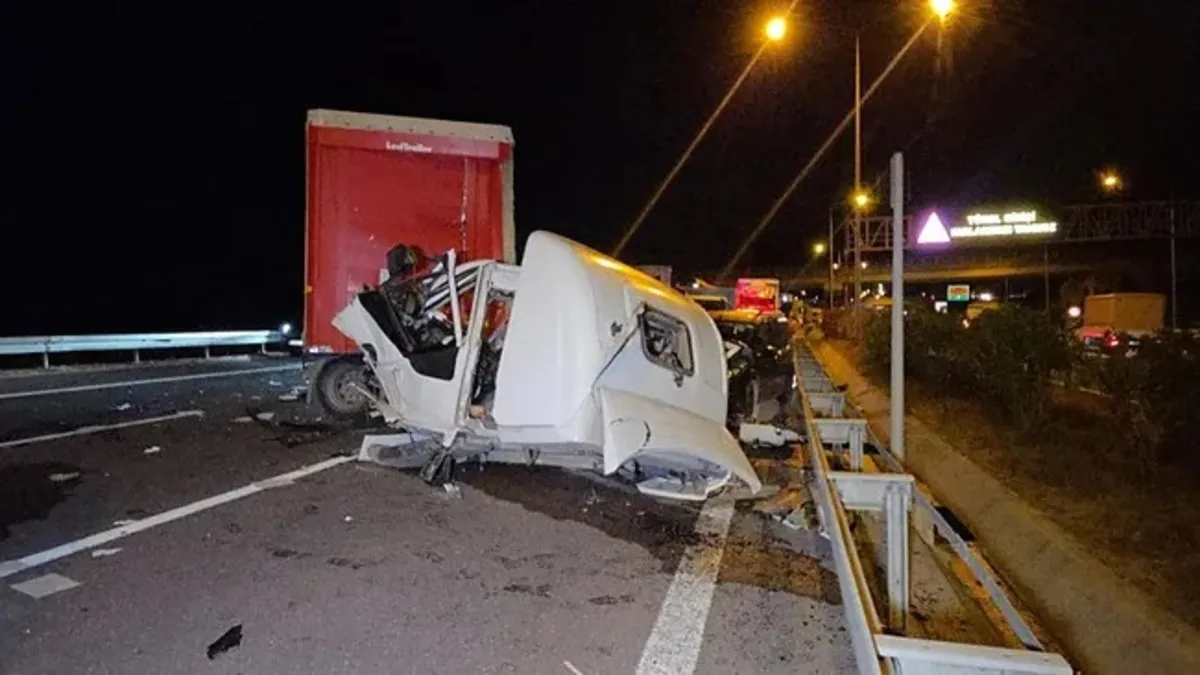 Bursa’da tır ile otomobil çarpıştı: 1 ölü, 7 yaralı!