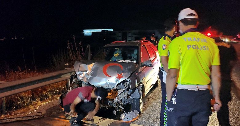 Aydın’da otomobil ile traktör çarpıştı: 3 yaralı