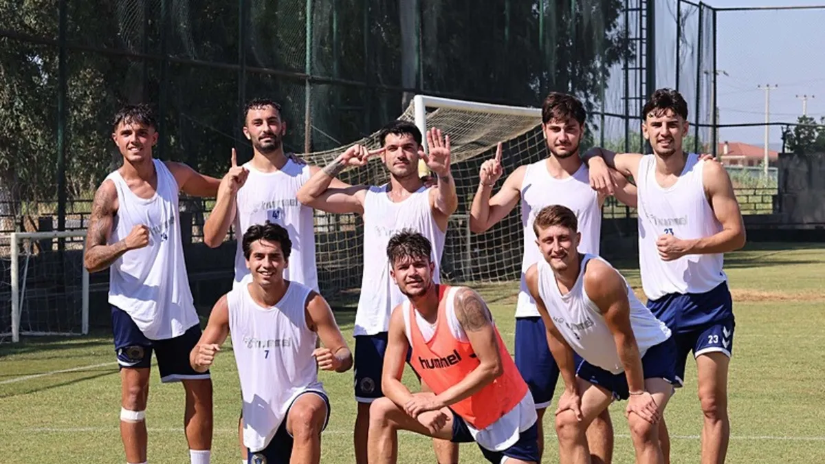 Menemen FK'da lisanslar tamam!