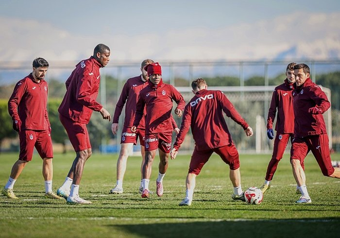 Süper Lig’de kritk randevu! Trabzonspor - Fenerbahçe maçı saat kaçta? İşte muhtemel 11’ler