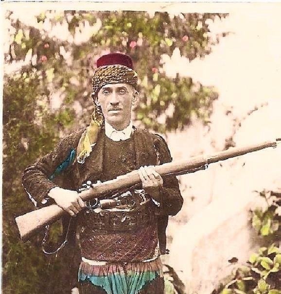 Eşkıyalıktan kahramanlığa efeler