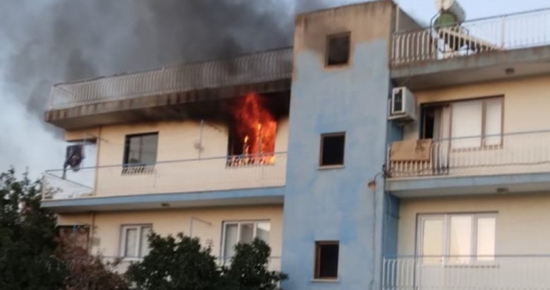 Aydın’da apartmanda çıkan yangın itfaiye ekiplerince söndürüldü