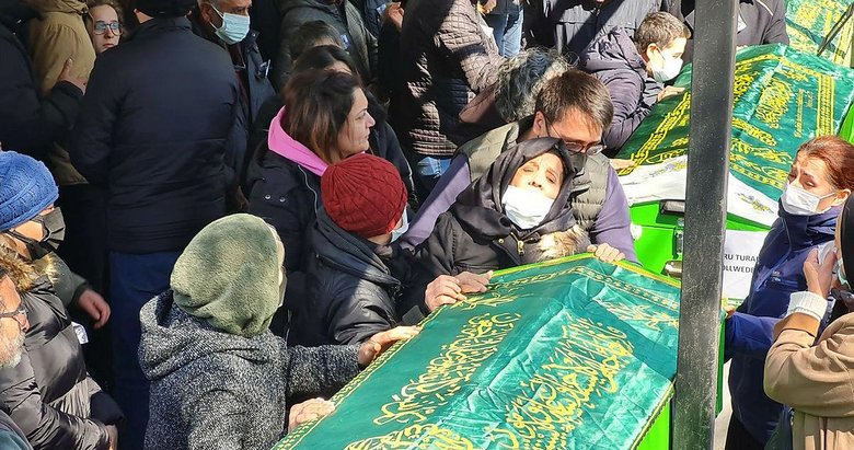 Feci şekilde can vermişlerdi! Ölen anne ve 3 çocuğunun cenazesinde ağıtlar yürekleri yaktı