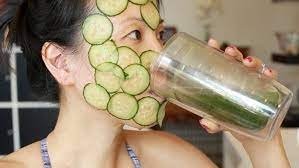 Güzelliğin sırrı salatalıkta saklı