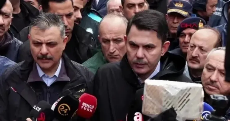 Bakan Çiftçi ve Bakan Kurum selin vurduğu Ayazağa’da inceleme yaptı!