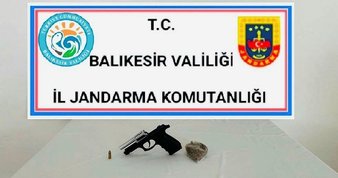 Jandarma zehir tacirlerinin kimliğini kola yapılan dövmeden tespit etti