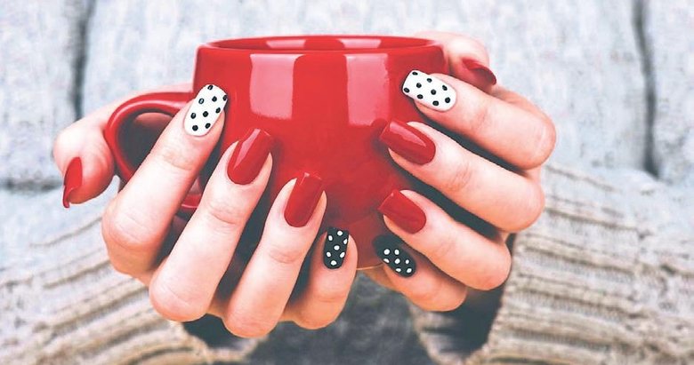 Puantiye modası simdi de tırnaklarda