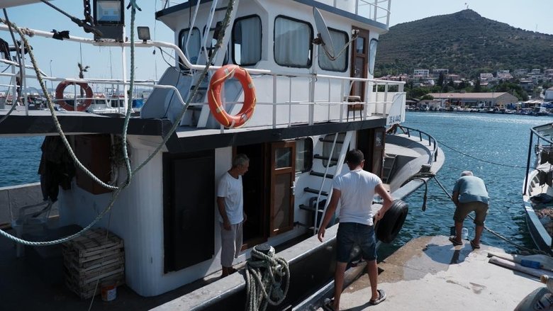 Yasak 1 Eylül’de kalkıyor! Foça’da tekneler hazırlanmaya başlandı