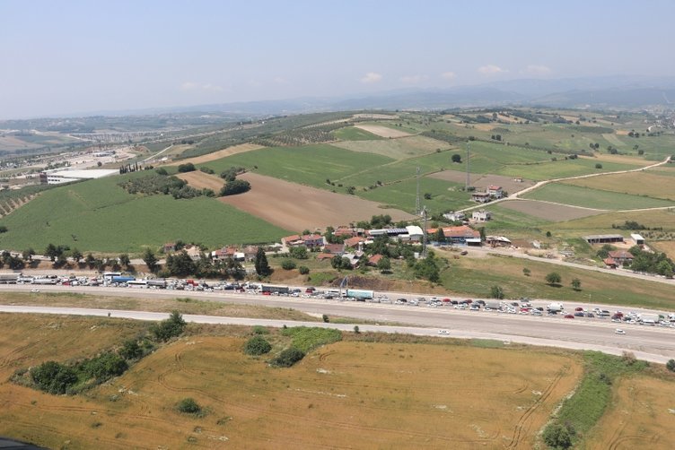 İstanbul-Bursa-İzmir Otoyolu’nda trafik durma noktasına geldi