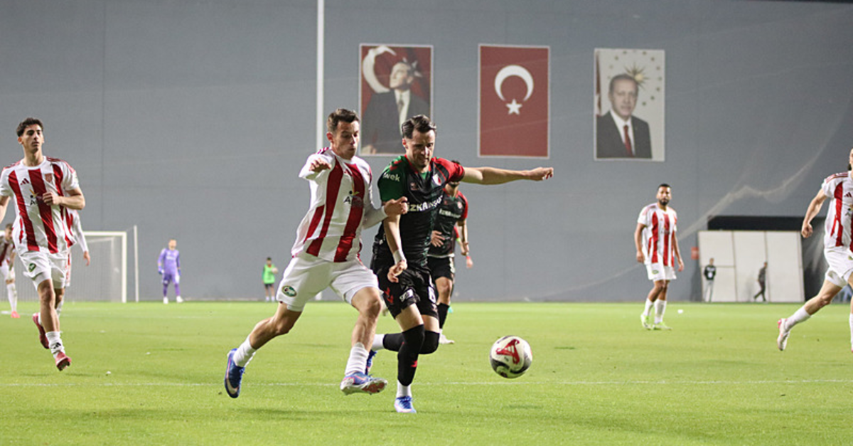 Ayvalık havalı Kaf-Kaf yaralı