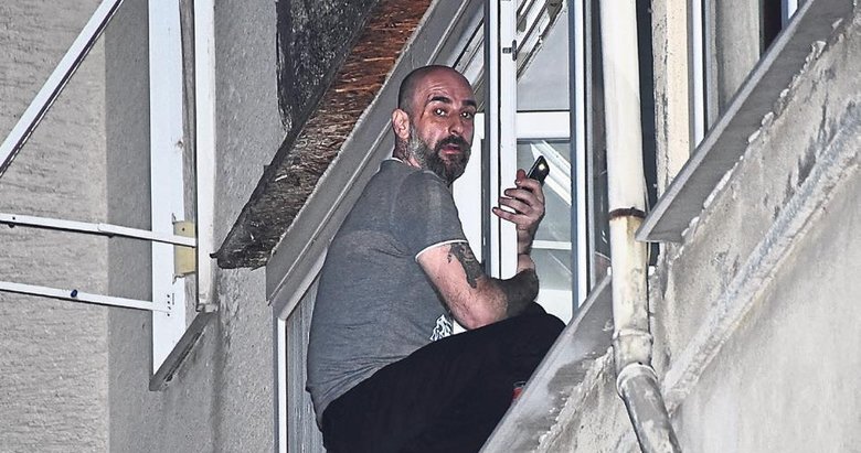 Önce darp etmeye çalıştı sonra intihar şov yaptı