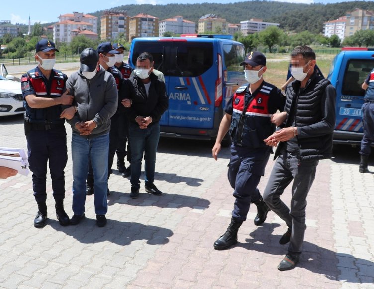 Denizli’de yaşlı kadın jandarmadan geçeği öğrenince baygınlık geçirdi