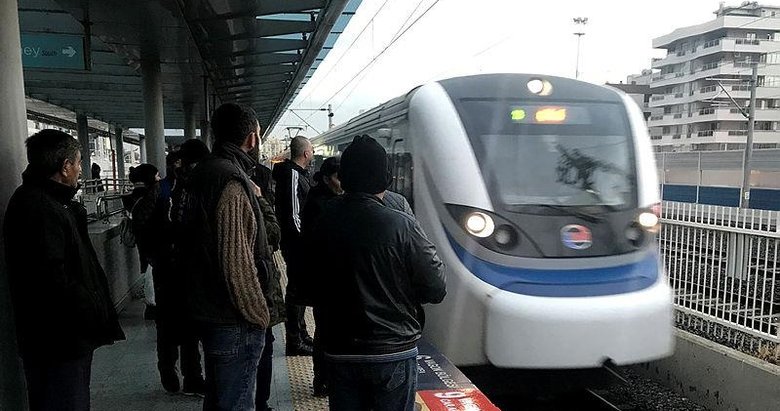 İZBAN’daki grev nedeniyle bazı tren seferleri durdu