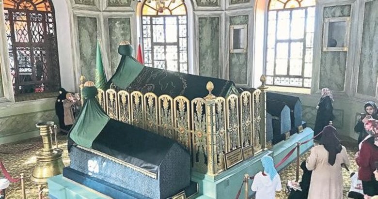 Emir Sultan Hazretleri Türbesi