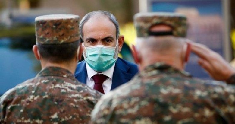 Ermenistan karıştı! Ordu Nikol Paşinyan’a darbeye kalkıştı