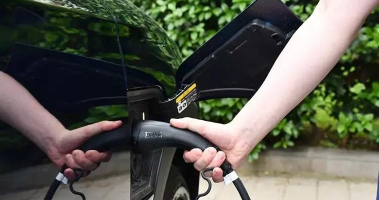 Bakanlık genelgeyi yayınladı! Elektrikli araç sahiplerine sevindiren haber