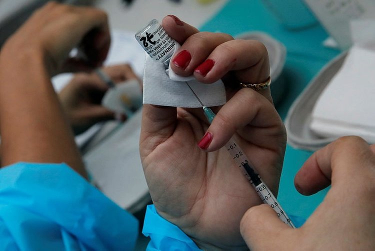 Kovid-19 salgını, aşı üreticisi şirketlere milyarlarca dolar kazandırdı