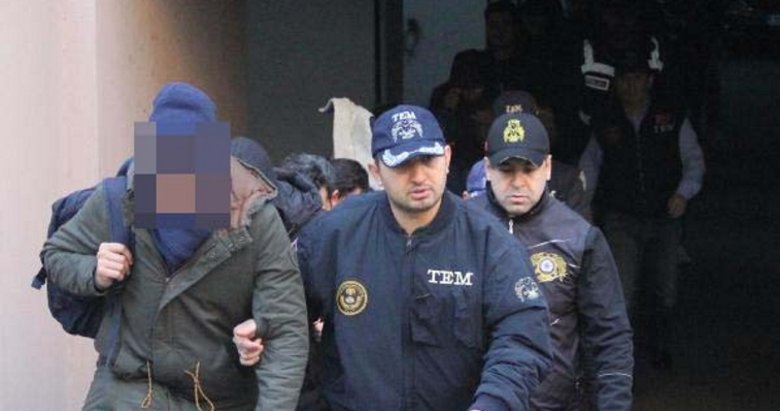 İzmir merkezli 51 ilde eş zamanlı FETÖ operasyonunda 82 tutuklama