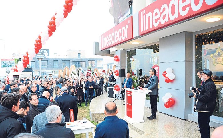 Siyaset ve iş dünyasını buluşturan açılış