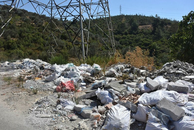 CHP’li Gaziemir Belediyesi’nden skandal karar! Kaçak moloz için ’sınırımda değil’ dedi