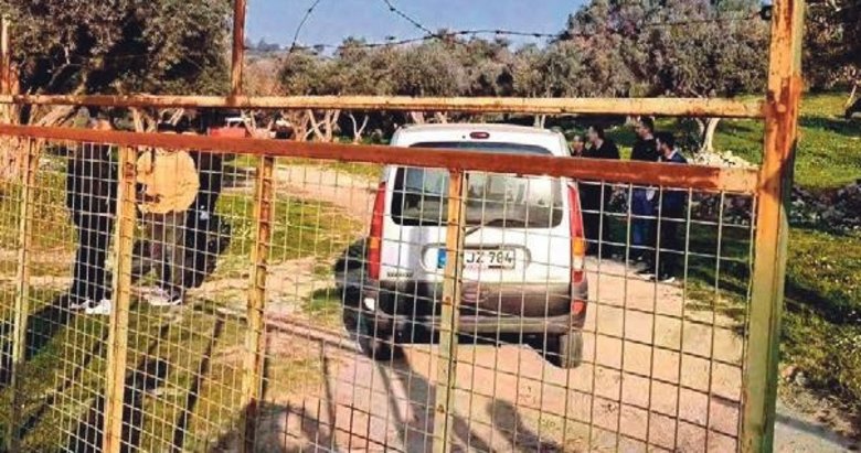 Aracında ölen adamı komşuları fark etti