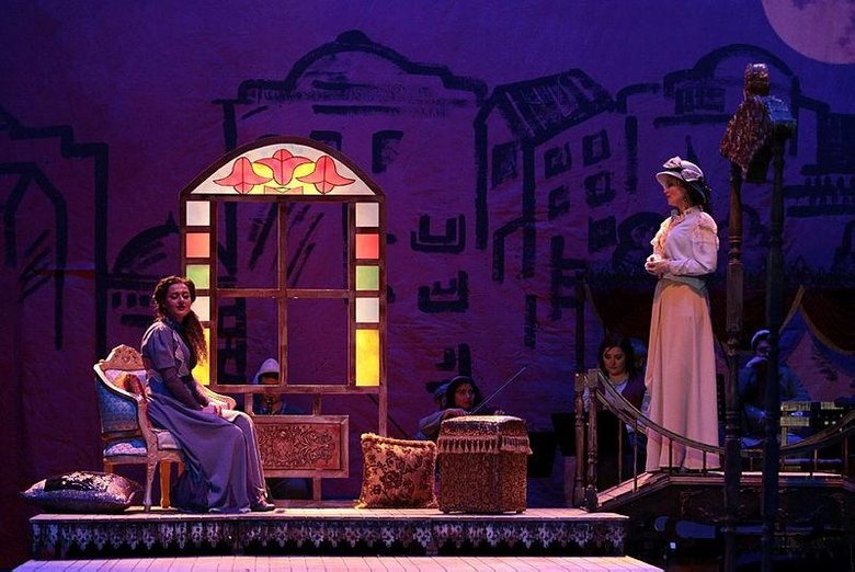 İzmir Devlet Tiyatrosu Şerbet Hanım’ın Deli Aşklarını müzikli oyunla anlatıyor