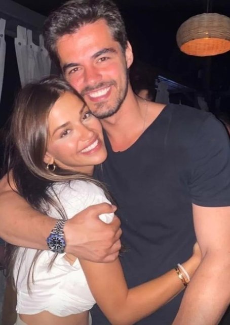 Oyuncu Berk Atan ve sosyal medya fenomeni Selin Yağcıoğlu ayrıldı