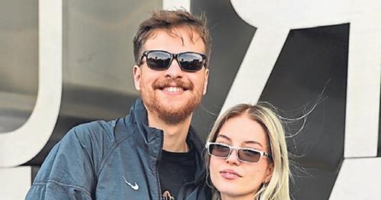 Burak Yörük nişanlısı ile el ele alışveriş yaptı