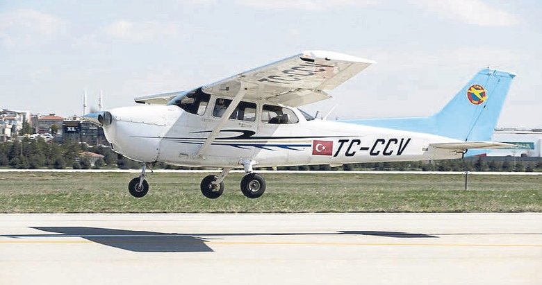 Gökyüzüne tutkun gençler THK bünyesinde yetisiyor