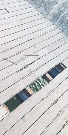 Gün batımı terası çürümeye mi terk edildi!