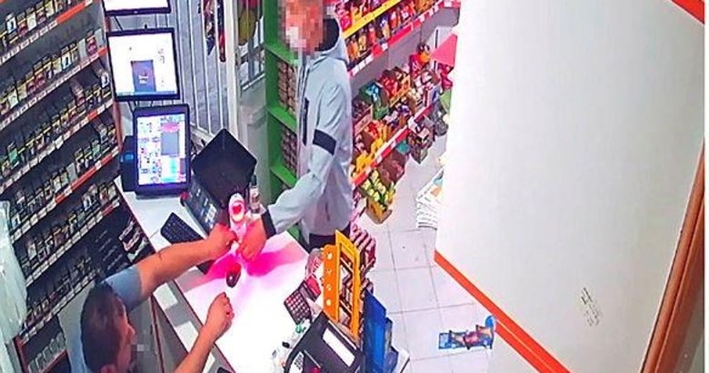 Babasına ait marketleri silah zoruyla soydu, tutuklandı