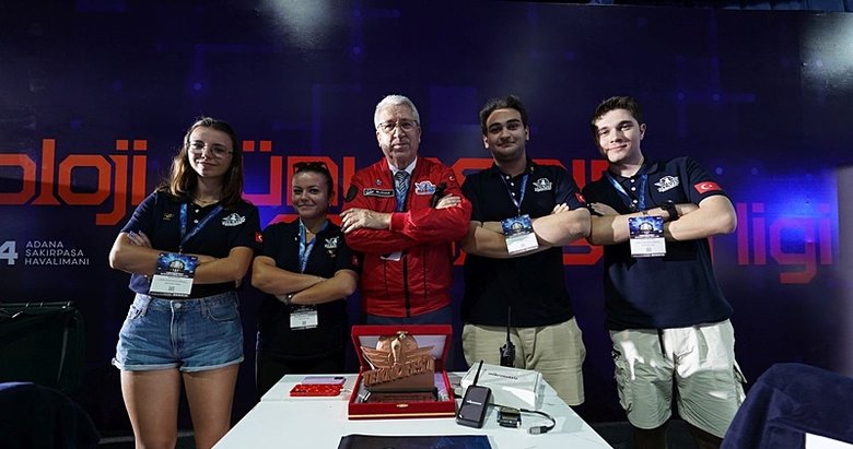 Ege Telsiz Takımı’nın afetlerde haberleşme projesine çifte ödül