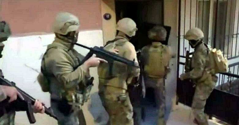 İzmir’deki operasyonlarda yakalanan 10 kişi tutuklandı