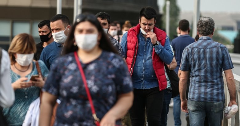 Bilim Kurulu Üyesi Özlü: Bu bayram, Ramazan Bayramı’ndan daha riskli
