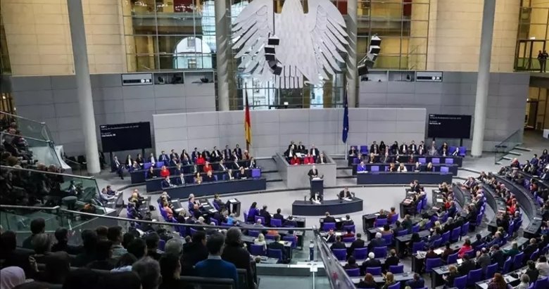 Almanya’da erken seçim tarihi belli oldu