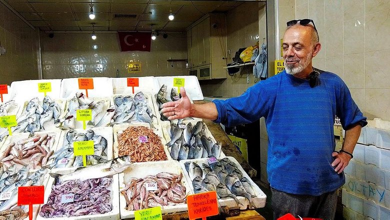 Av yasağı bitti Foça'da tezgahlar doldu! Fiyatlar nasıl?