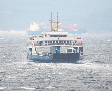 Ege’yi fırtına vurdu