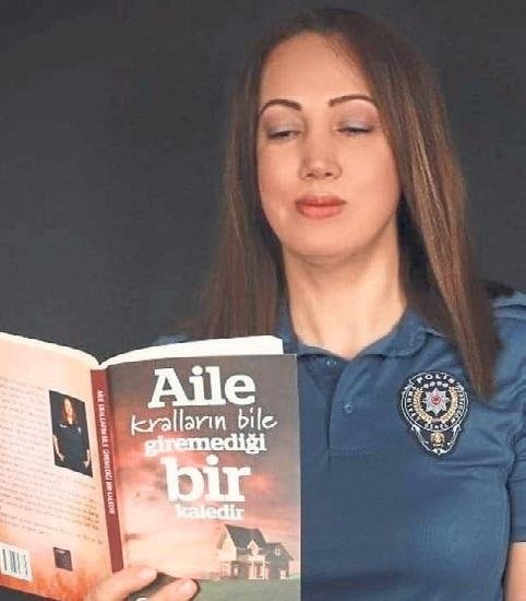 Kadına şiddetle savaşı kitaplarına taşıdı