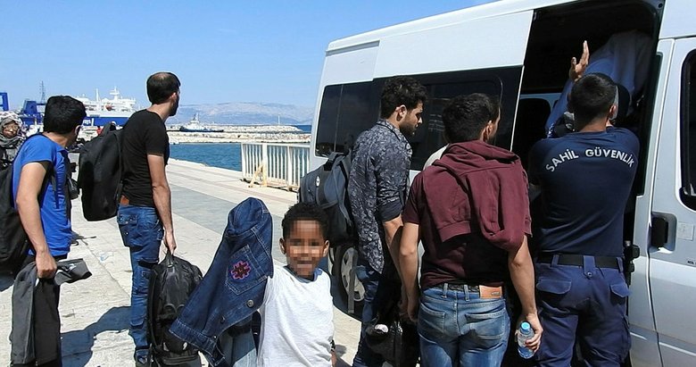 Çeşme’de 1 günde 6 operasyonda 127 göçmen yakalandı