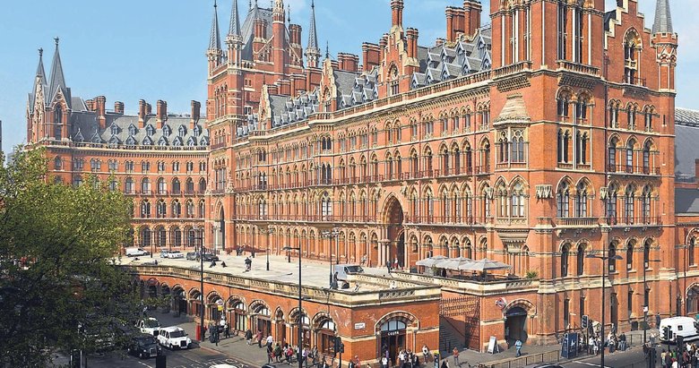 Hayranlık uyandıran tren istasyonları