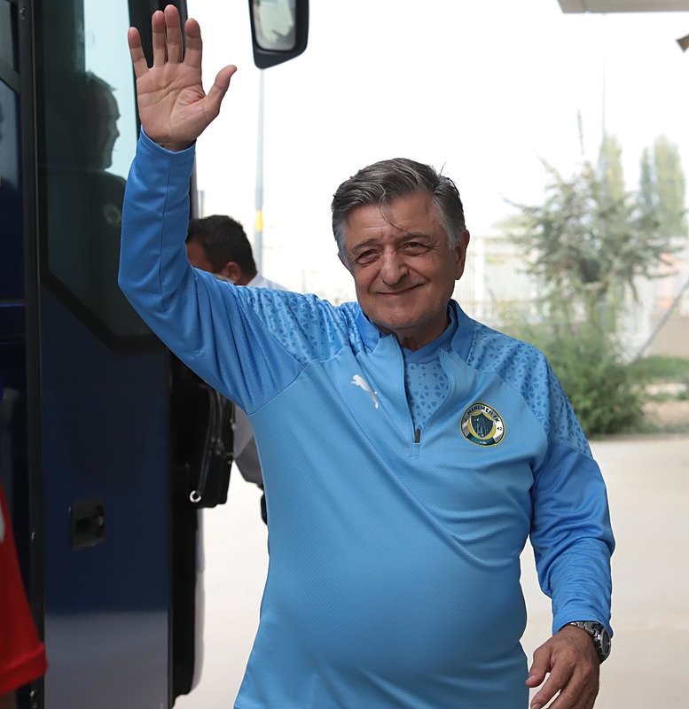 Menemen FK’ya Vural şoku