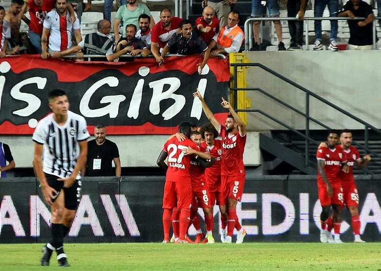 Samsunspor, Altay’ı ilk maçta 2-0’la geçti