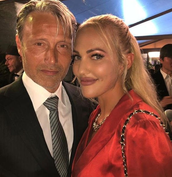 Meryem Uzerli’nin dudak farkı