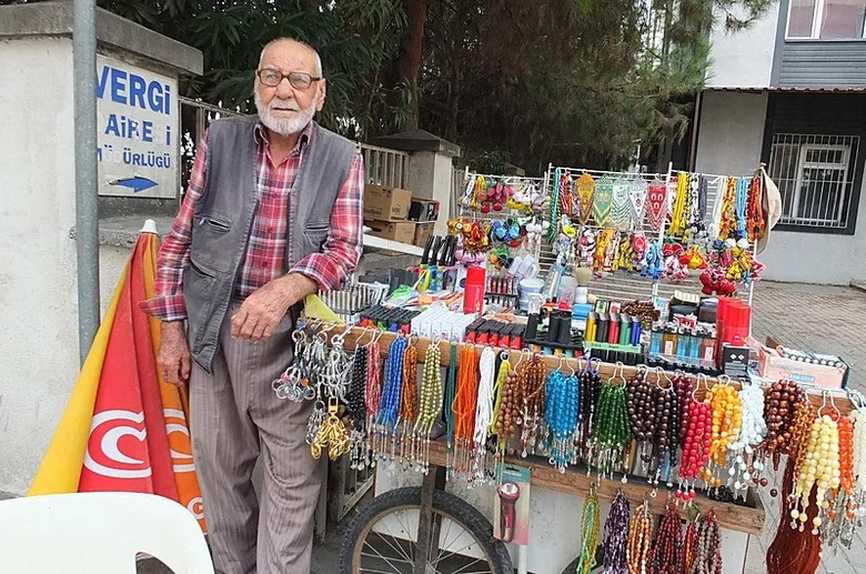 İzmirli Nuri dede Burhaniye’de şifa buldu
