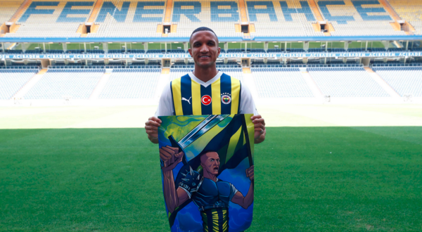 Fenerbahçe’de yeni karar! Brezilyalı savunmacı kadro dışı bırakıldı