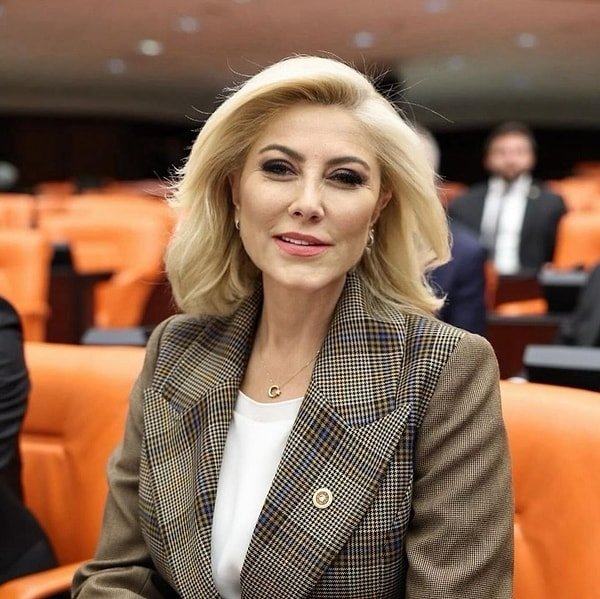 Başkan Eşki insafa geldi: Çöpleri toplayacağız