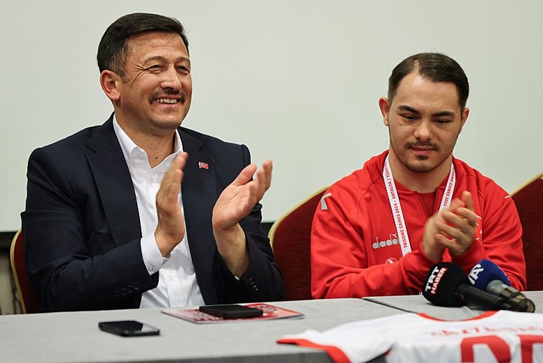 İzmir Büyükşehir Belediye Başkan adayı Dağ, dünya ikincisi özel sporcularla buluştu