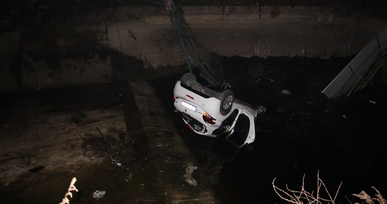 Aydın’da sulama kanalına uçan otomobilin sürücüsü kayıplara karıştı