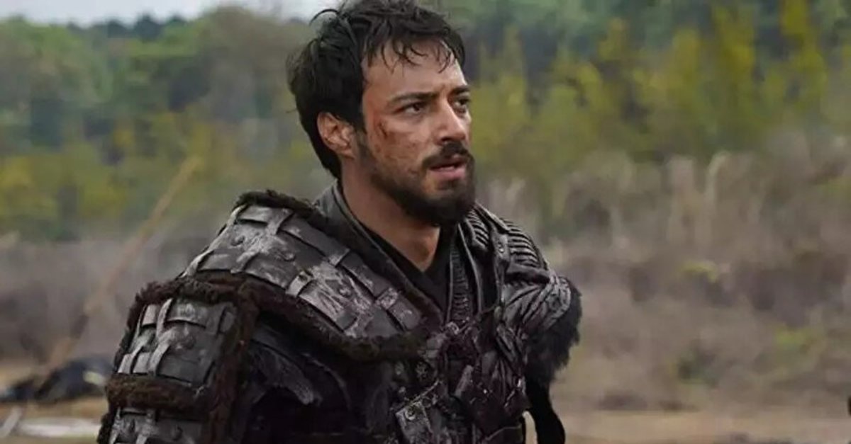 Orhan’dan masaya yumruk